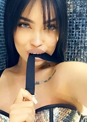 Алина